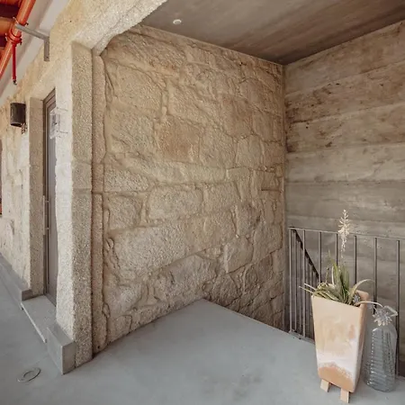 Mezzanine Stylish By Vacationy Apartment *