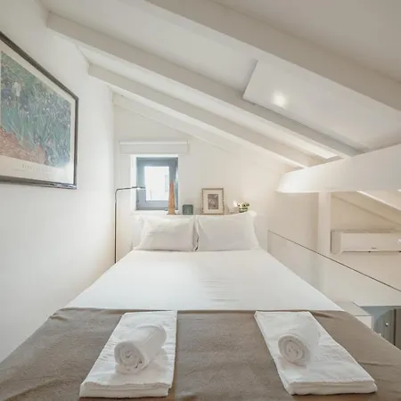 Apartament Mezzanine Stylish By Vacationy