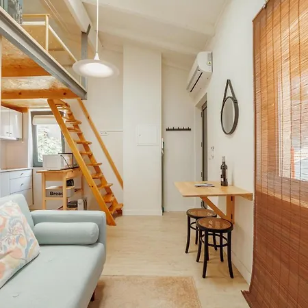Apartment Mezzanine Stylish By Vacationy *