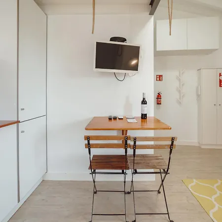 Mezzanine Stylish By Vacationy * Porto